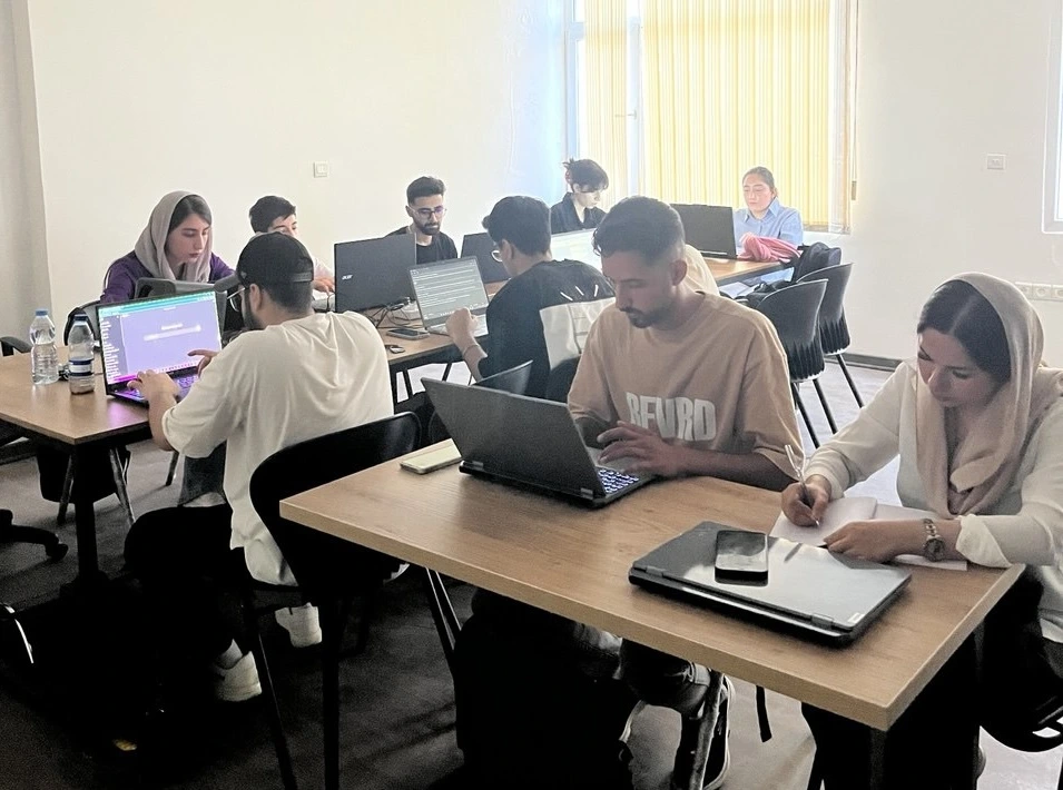 دوره فرانت اند شیراز